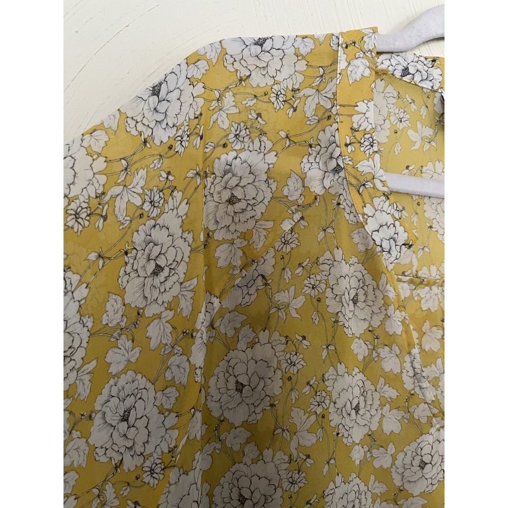 CAbi Size XL Amelia Gather Yellow Gray Floral Spring Blouse Top - Picture 3 of 10